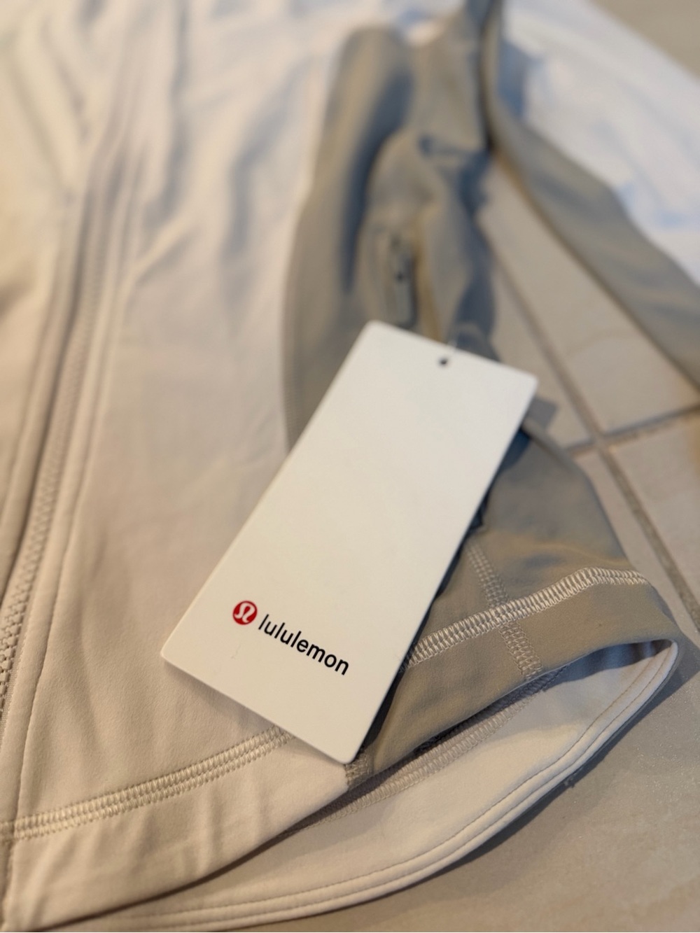 Lululemon throwback shape jacket - Picture 4 of 4